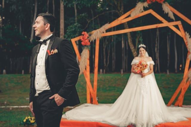 Comment se nettoie un costume en pressing